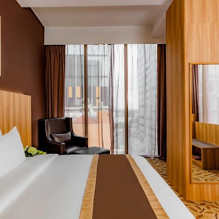 Bay Hotel Ho Chi Minh Bagian luar foto