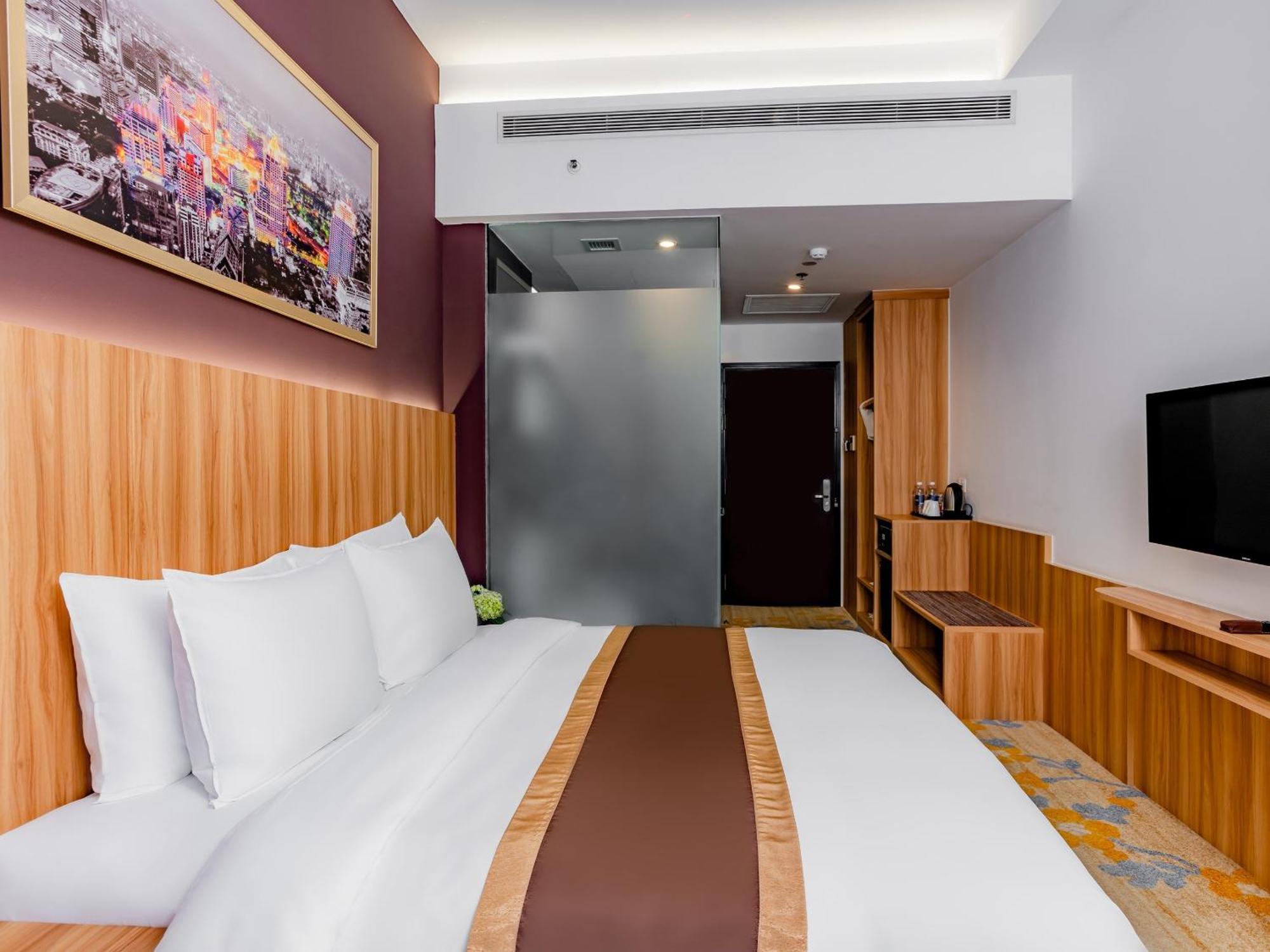 Bay Hotel Ho Chi Minh Bagian luar foto